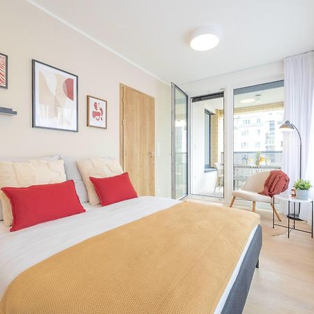 Bright 2Br - 4Th Floor, Balcony, Free Parking By Gravity Prague Apartment ภายนอก รูปภาพ