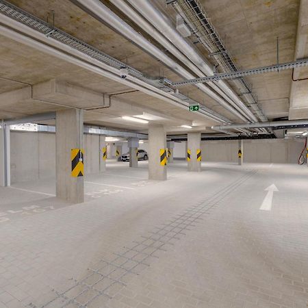 Bright 2Br - 4Th Floor, Balcony, Free Parking By Gravity Prague Apartment ภายนอก รูปภาพ