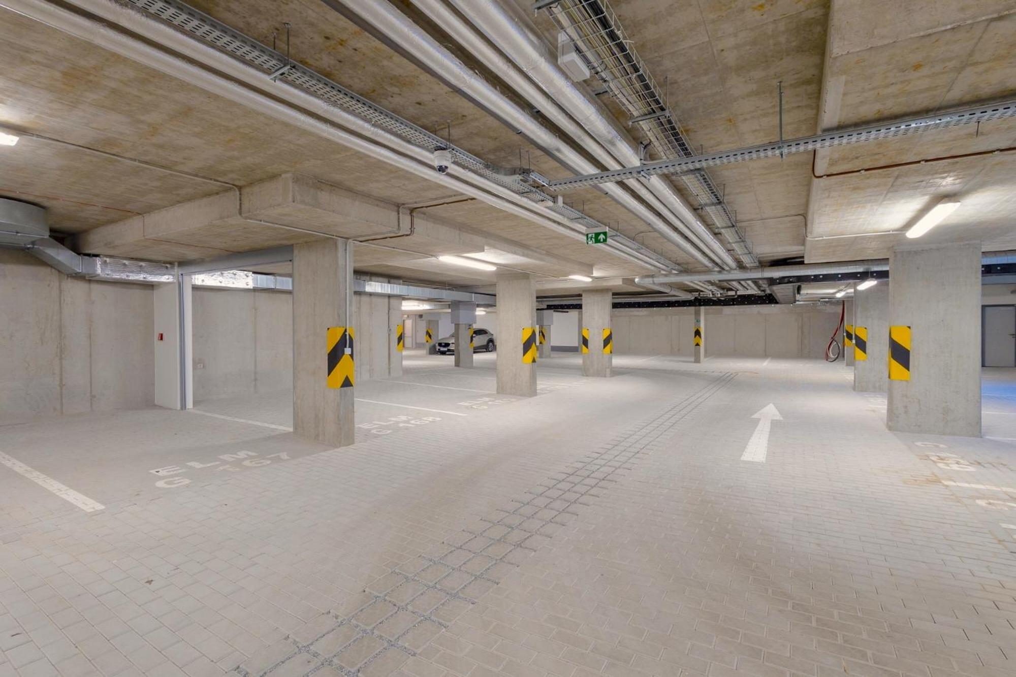 Bright 2Br - 4Th Floor, Balcony, Free Parking By Gravity Prague Apartment ภายนอก รูปภาพ